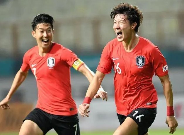 状态不错！奎因复出半场2投2中 拿到4分5板4助1帽全面数据